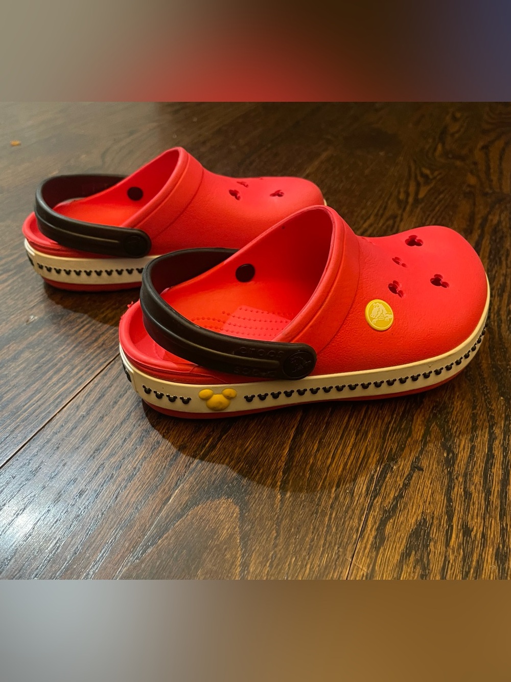 Kids Red Disney Mickey Mouse crocs. Size j1 (kids size 1) great condition